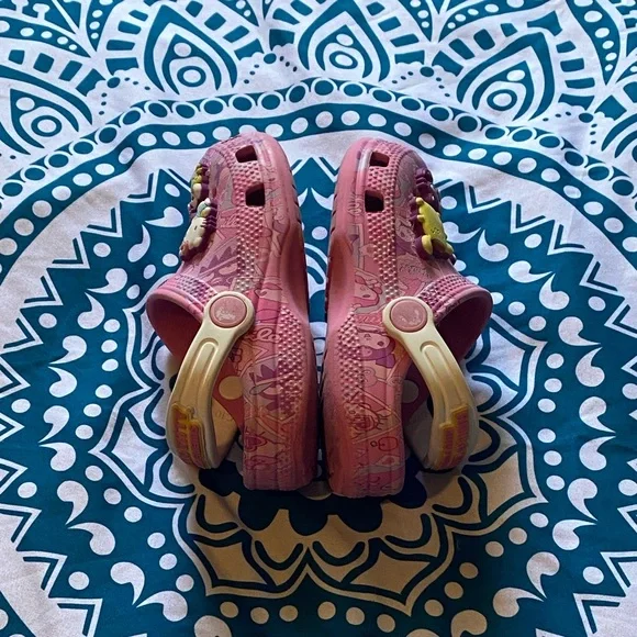 CROCS X SANRIO Limited edition pink toddler C10 Crocs - Picture 4 of 9